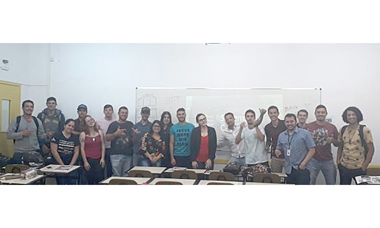 Palestra sobre Sistemas Construtivos na Universidade Uniaselvi